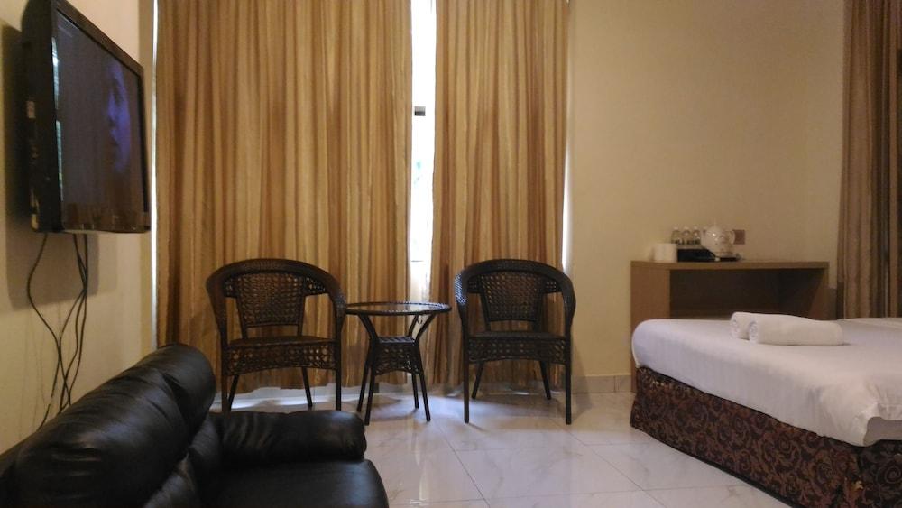 Lbs Hotel Cheras Dış mekan fotoğraf